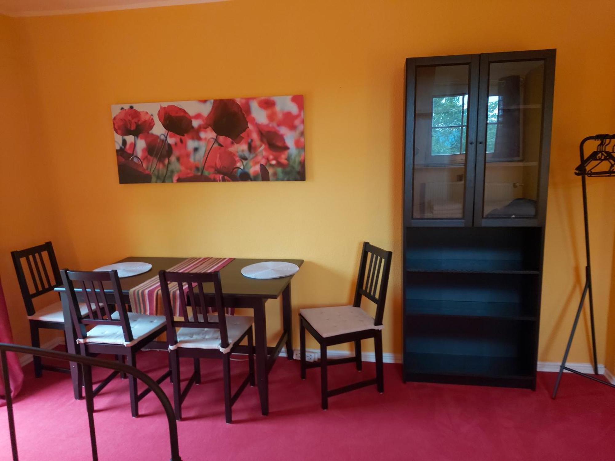Kemenate Zimmer Gechaichnishof 7Born Maring-Noviand Экстерьер фото